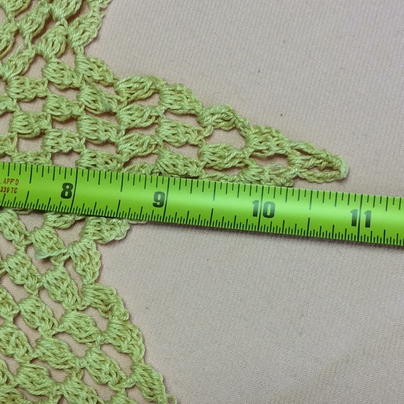 FINAL SALE PRICE 6 Pc Vintage Crocheted Doily Set - Picture 4 of 16